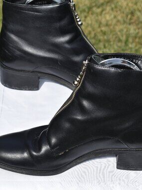 Ankle-length Black Zipper Front Boots